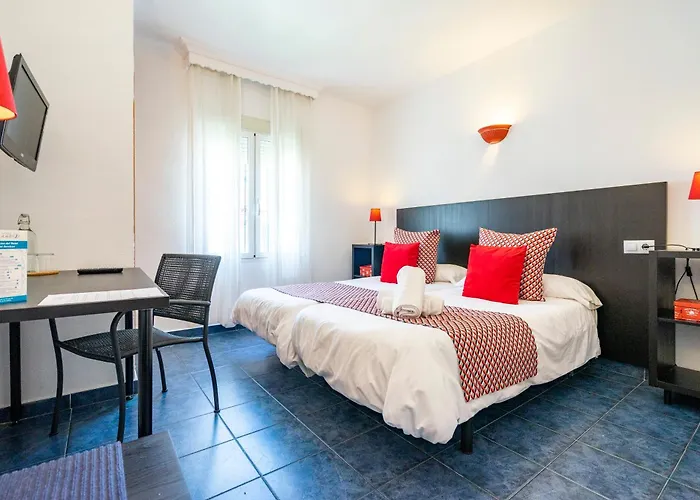 Elcano 2* مالقة